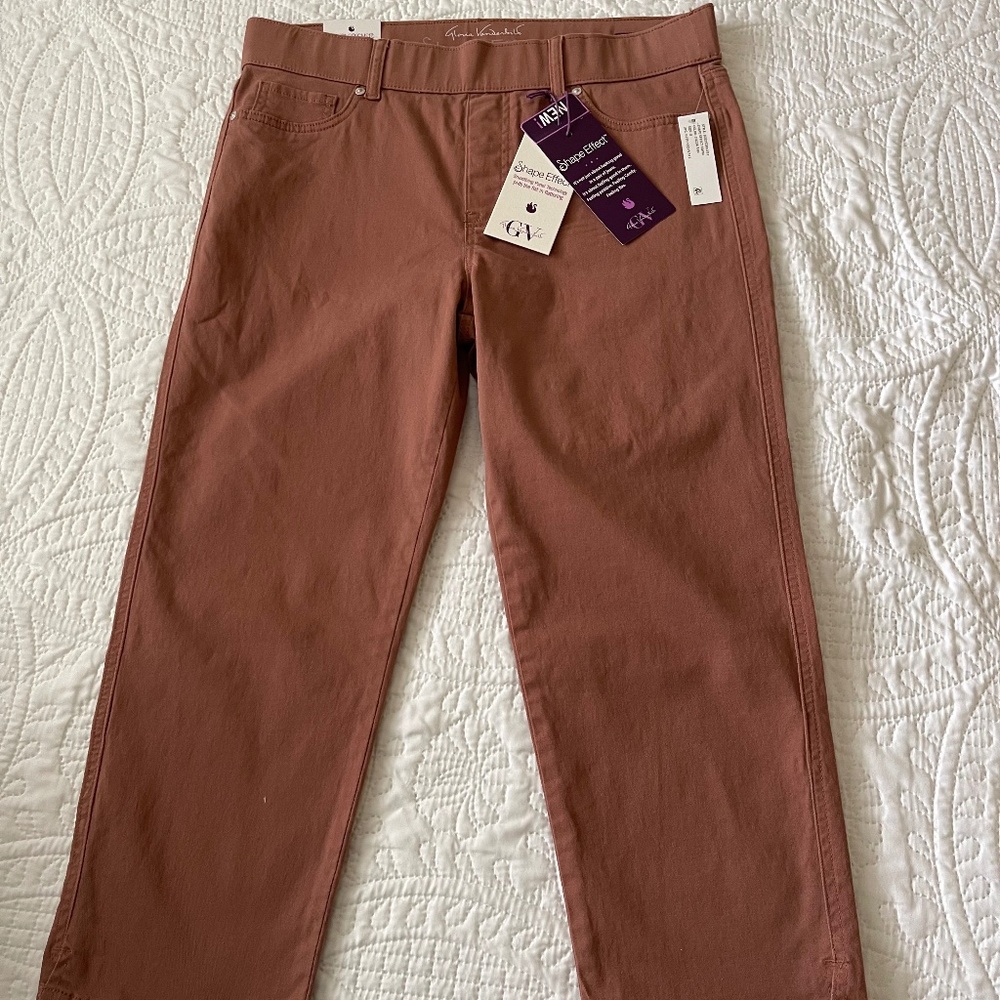 Womens Gloria Vanderbilt Shape Effect Pull On High Rise Capri Pants
